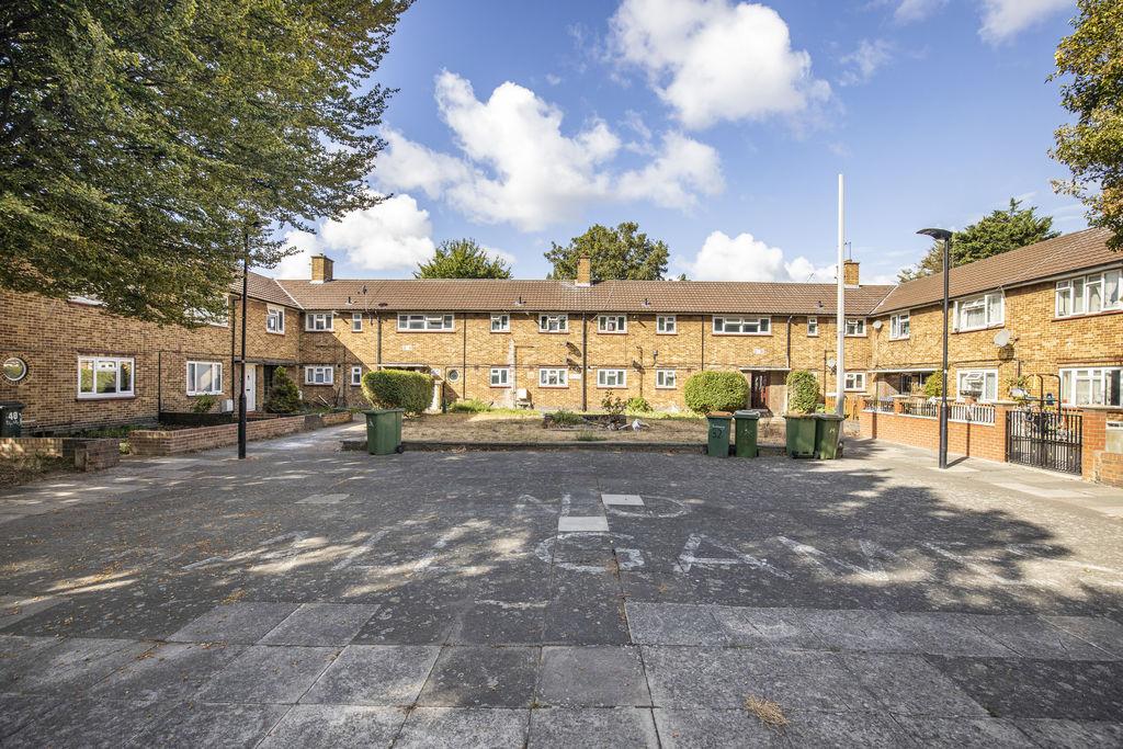 Apartment in London, Mill Meads, Stratford - View 2