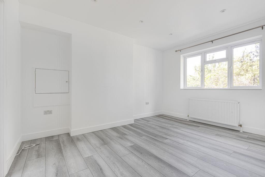 Apartment in London, Mill Meads, Stratford - View 4