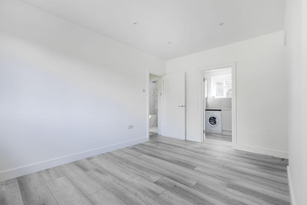 Apartment in London, Mill Meads, Stratford - More