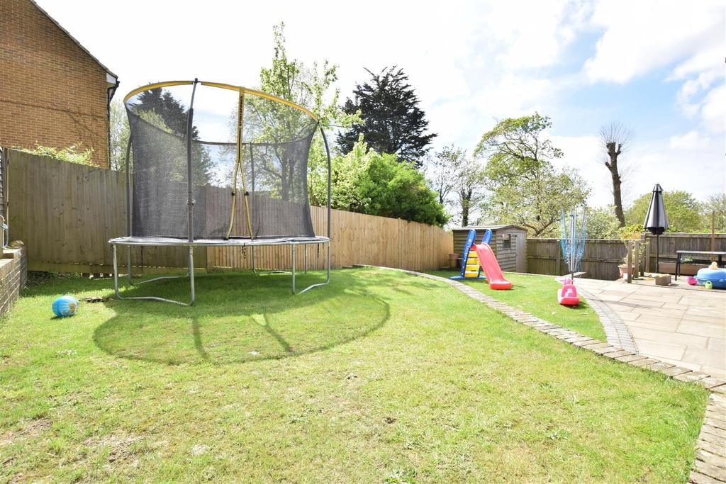 Upper Church Road, St. LeonardsOnSea 3 bed detached house £369,950