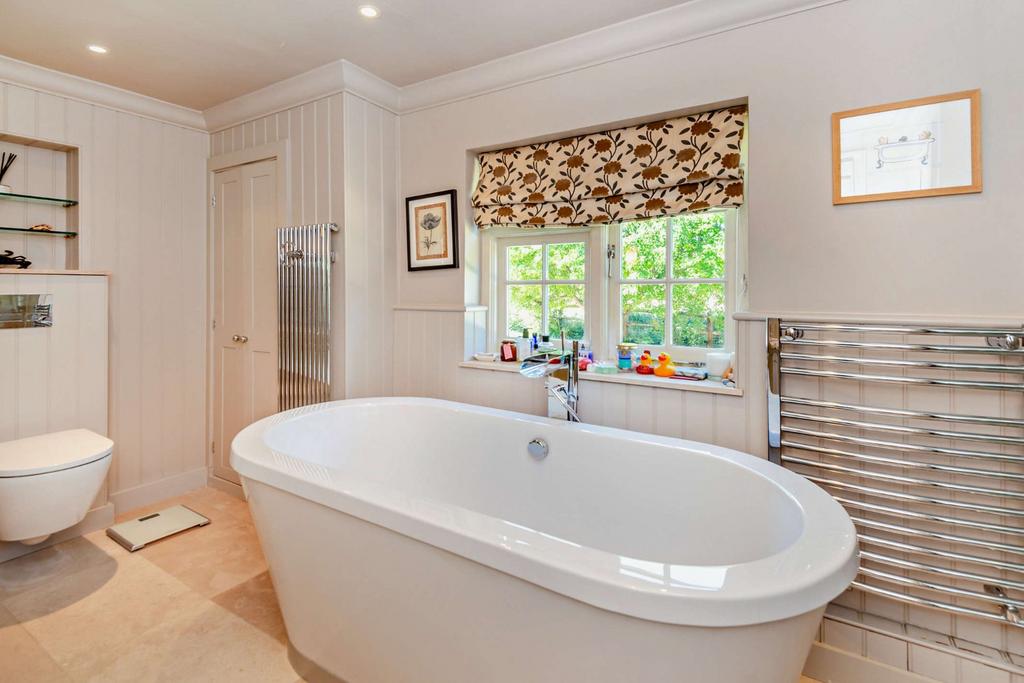 En Suite Bathroom