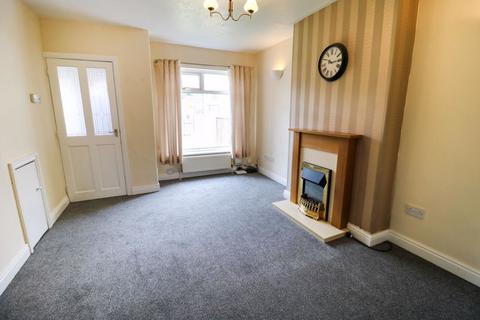 2 bedroom terraced house to rent, Moorhouse Road, Willerby Road