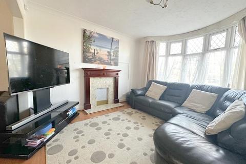 4 bedroom semi-detached house to rent, Barton Road, Luton, Bedfordshire, LU3 2BE