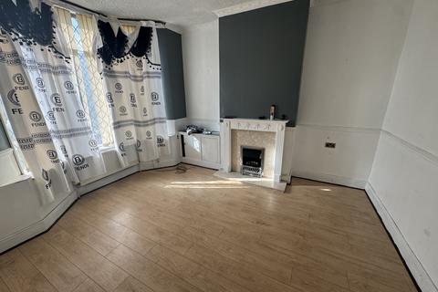 4 bedroom terraced house to rent, Bearwood Road,  Smethwick, B66
