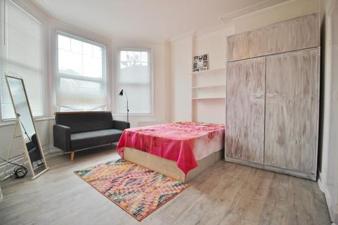 undefined, High Road, Whetstone N20