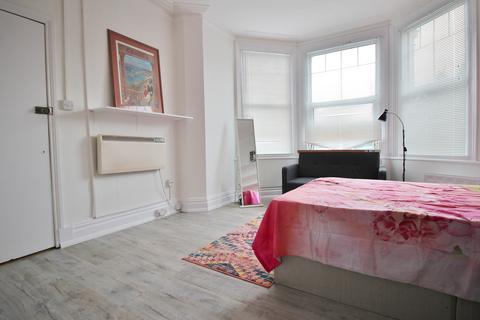 undefined, High Road, Whetstone N20