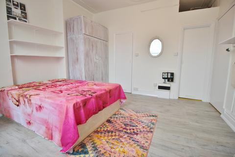undefined, High Road, Whetstone N20