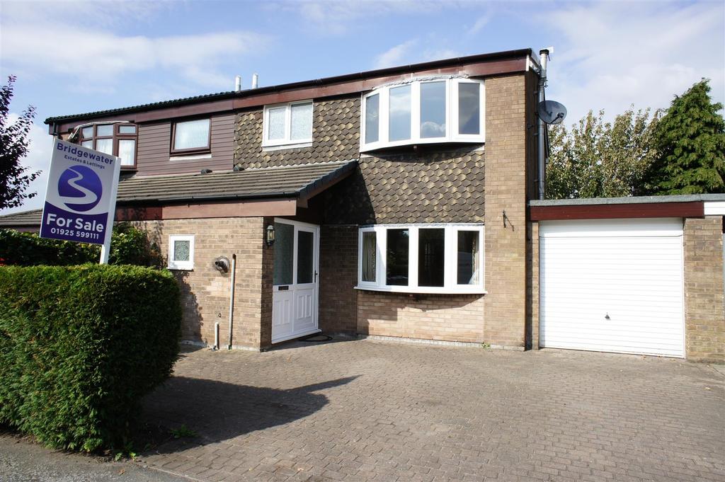 Linden Close, Lymm 3 bed semidetached house £995 pcm (£230 pw)