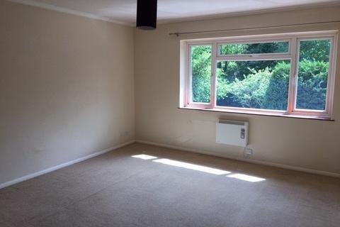 undefined, Tupwood Lane, Caterham