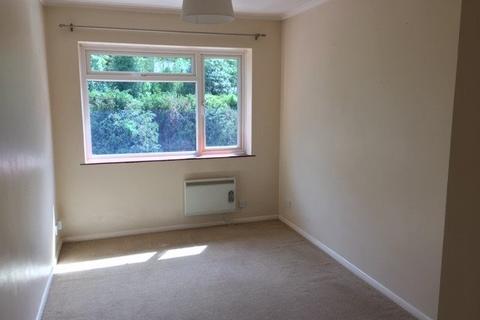 undefined, Tupwood Lane, Caterham