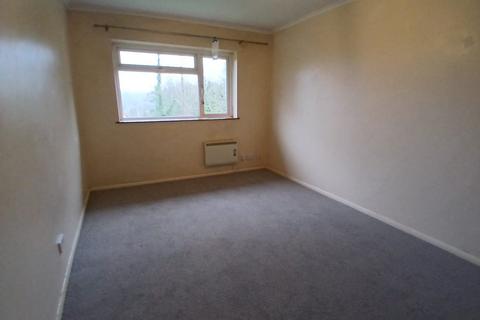 undefined, Tupwood Lane, Caterham