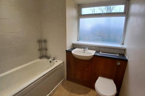 undefined, Tupwood Lane, Caterham