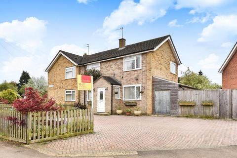 3 bedroom semi-detached house to rent, Banbury,  Oxfordshire,  OX16