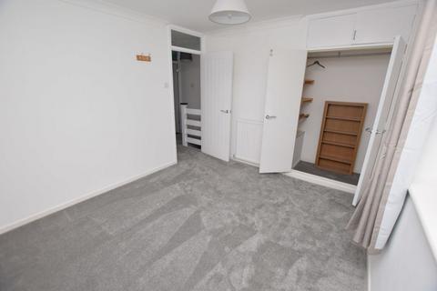 2 bedroom terraced house to rent, Garrington Close, Vinters Park, Maidstone, ME14 5RP