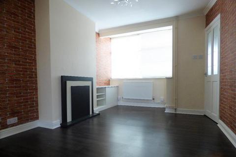 2 bedroom semi-detached house to rent, Third Avenue, Luton, LU3 3ES