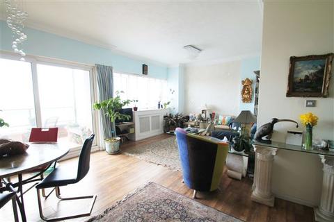 2 bedroom flat for sale - Queens Gardens, Hove