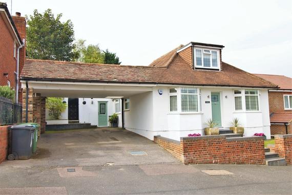 Manor Estate, Apsley 4 bed detached Manor Estate, Apsley 4 bed detached