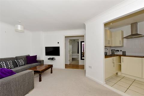 2 bedroom apartment to rent, The Courtyard, Victoria Road, Marlow, Buckinghamshire, SL7