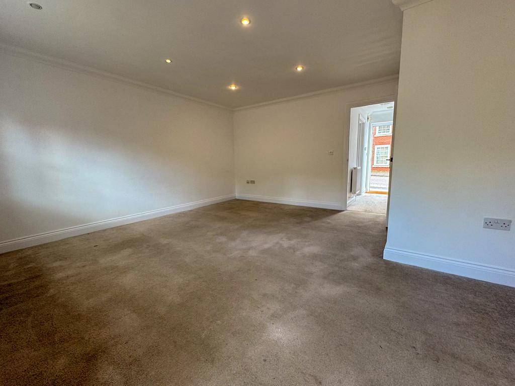 Cc1d669c-6c90-4c4d-8f8c-dd3dc06d3df2