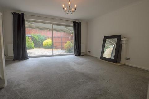 2 bedroom end of terrace house to rent, Pickwick Crescent, Bury St Edmunds