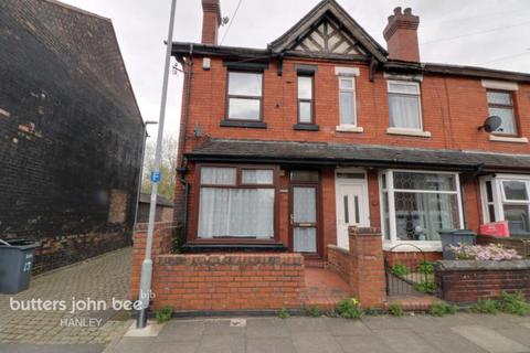 2 bedroom end of terrace house to rent, Erskine Street, Stoke-on-trent