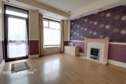 2 bedroom end of terrace house to rent, Erskine Street, Stoke-on-trent