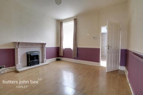 2 bedroom end of terrace house to rent, Erskine Street, Stoke-on-trent