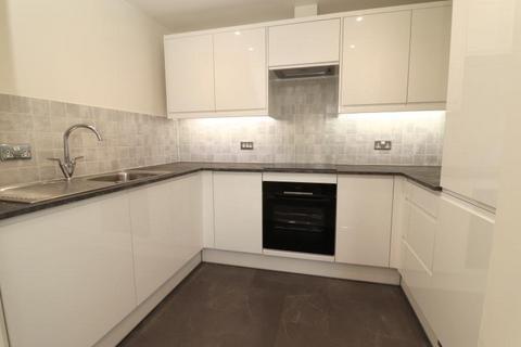 2 bedroom flat to rent, Mill Cleave, West Byfleet, KT14 6DY