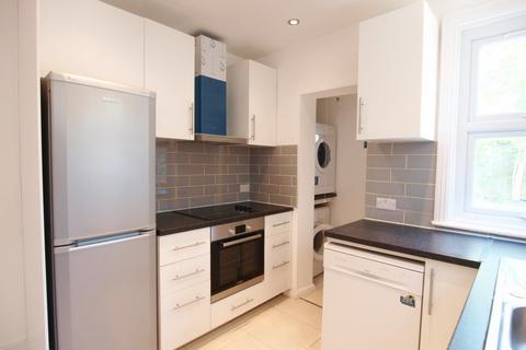 5 bedroom house to rent, Springfield Road, Seven Sisters, N15