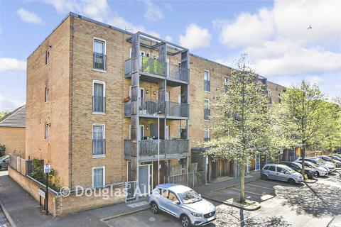 1 bedroom ground floor flat for sale, Springate House, London E12