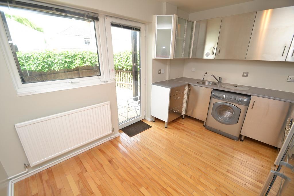 Kitchen/ Breakfast R