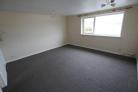 3 bedroom apartment to rent, Huxley Court, Rivacre