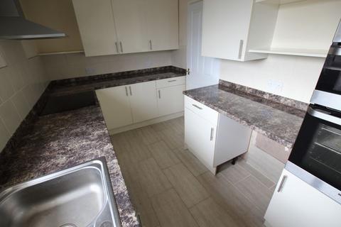 3 bedroom apartment to rent, Huxley Court, Rivacre