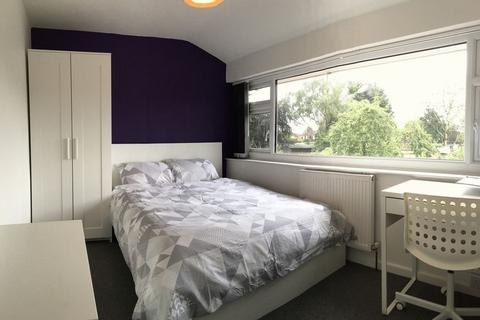 2 bedroom house share to rent, Dudley Close, Worcester WR2