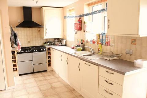 1 bedroom semi-detached house to rent, Himbleton Road, Worcester WR2