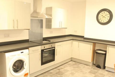 Mixed use to rent, Newtown Road, Worcester WR5