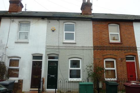 2 bedroom terraced house to rent, Waldeck Street, Reading, RG1