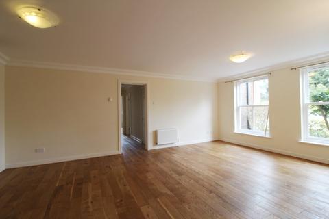 3 bedroom apartment to rent, West Court, West Drive, Sonning, Reading, RG4