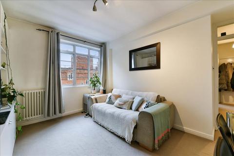 1 bedroom flat to rent, Latymer Court, London, W6