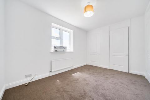 2 bedroom end of terrace house to rent, Newbury,  Berkshire,  RG14