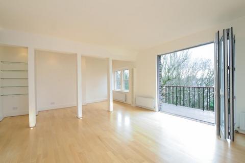 4 bedroom apartment to rent, Arkwright Road,  Hampstead,  NW3
