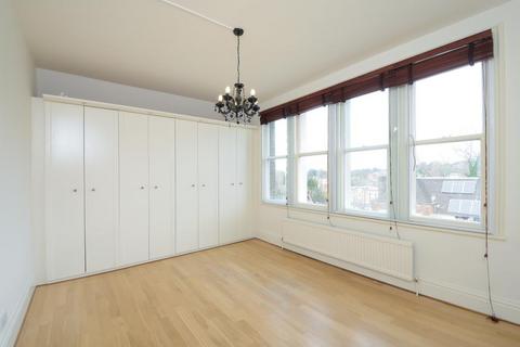 4 bedroom apartment to rent, Arkwright Road,  Hampstead,  NW3