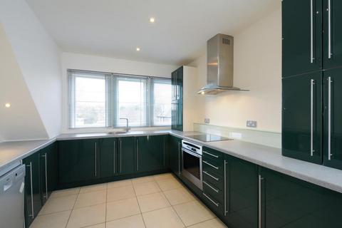 4 bedroom apartment to rent, Arkwright Road,  Hampstead,  NW3