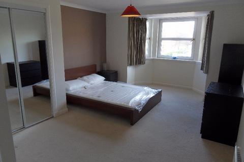 2 bedroom flat to rent, Millar Place, Morningside, Edinburgh, EH10