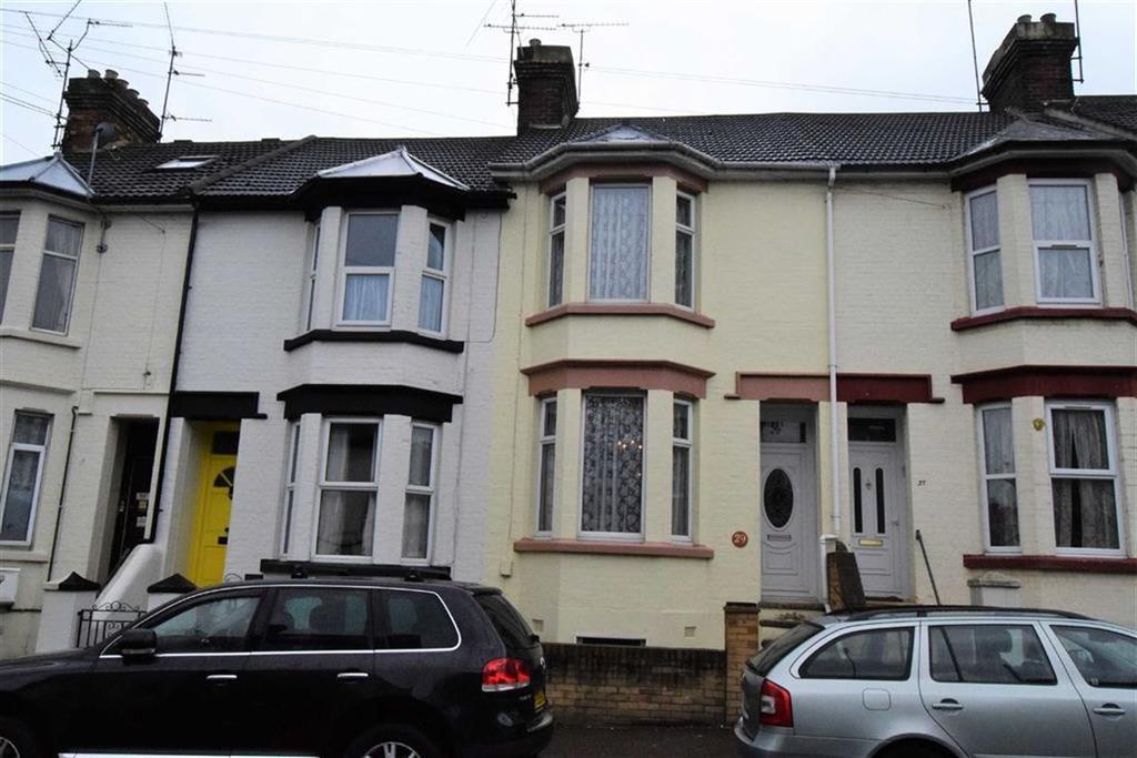 Richmond Road, Gillingham 3 bed terraced house £190,000