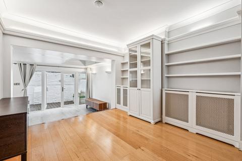 4 bedroom terraced house to rent, Tonsley Road, London