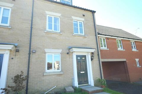 3 bedroom townhouse to rent, Marauder Road, Norwich, Norfolk