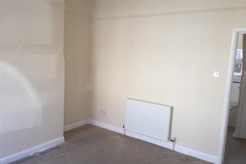2 bedroom terraced house to rent, 43 Sharp street
