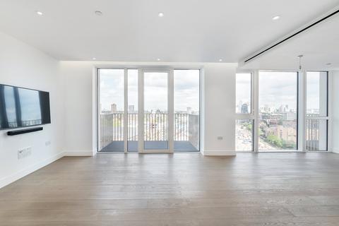 2 bedroom apartment to rent, Admiralty House, 150 Vaughan Way, E1W