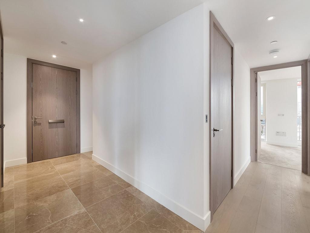 Admiralty House, E1w